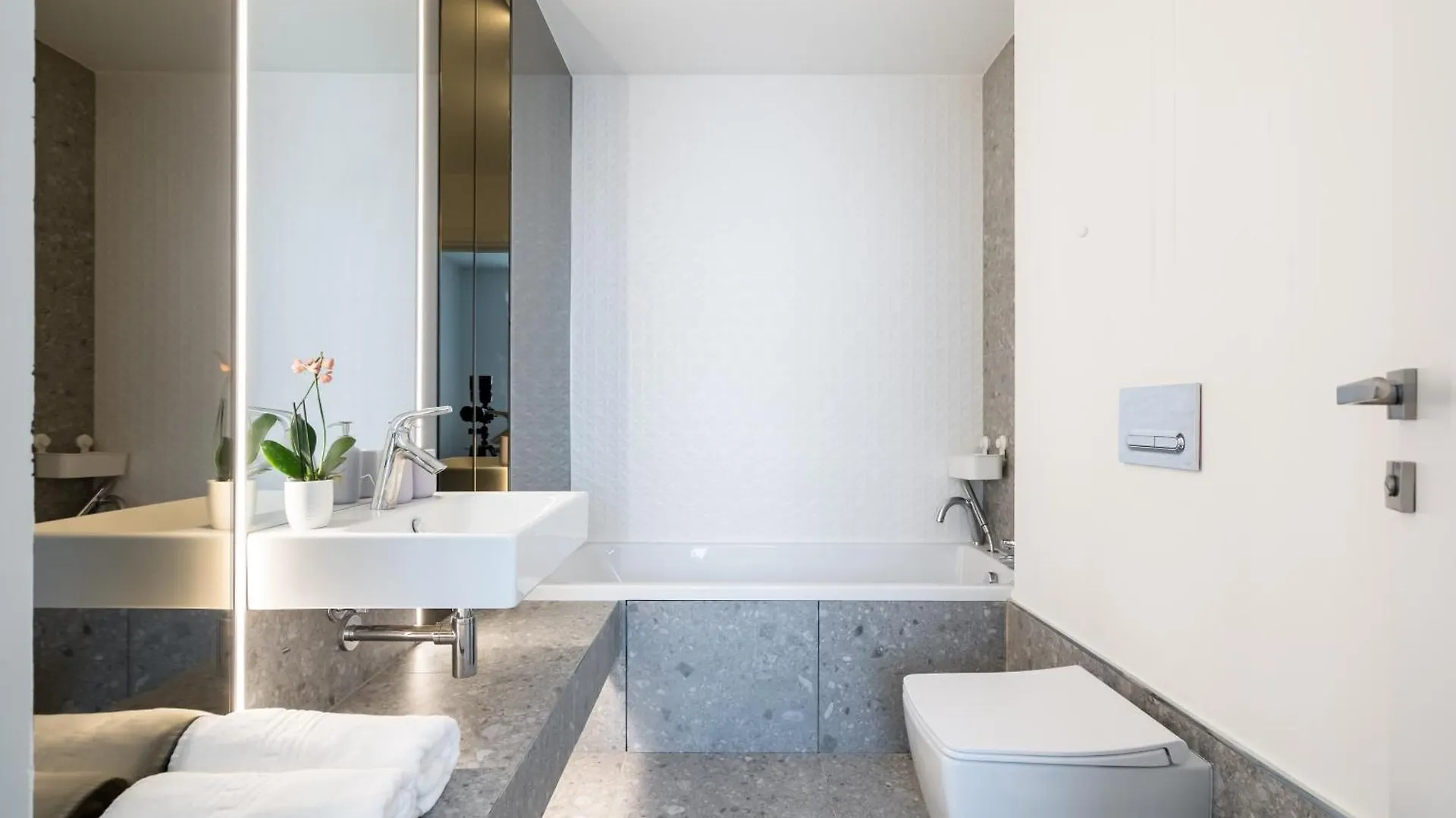 Luxury Apartment Near Promenada, 1Br Bucureşti 0*,