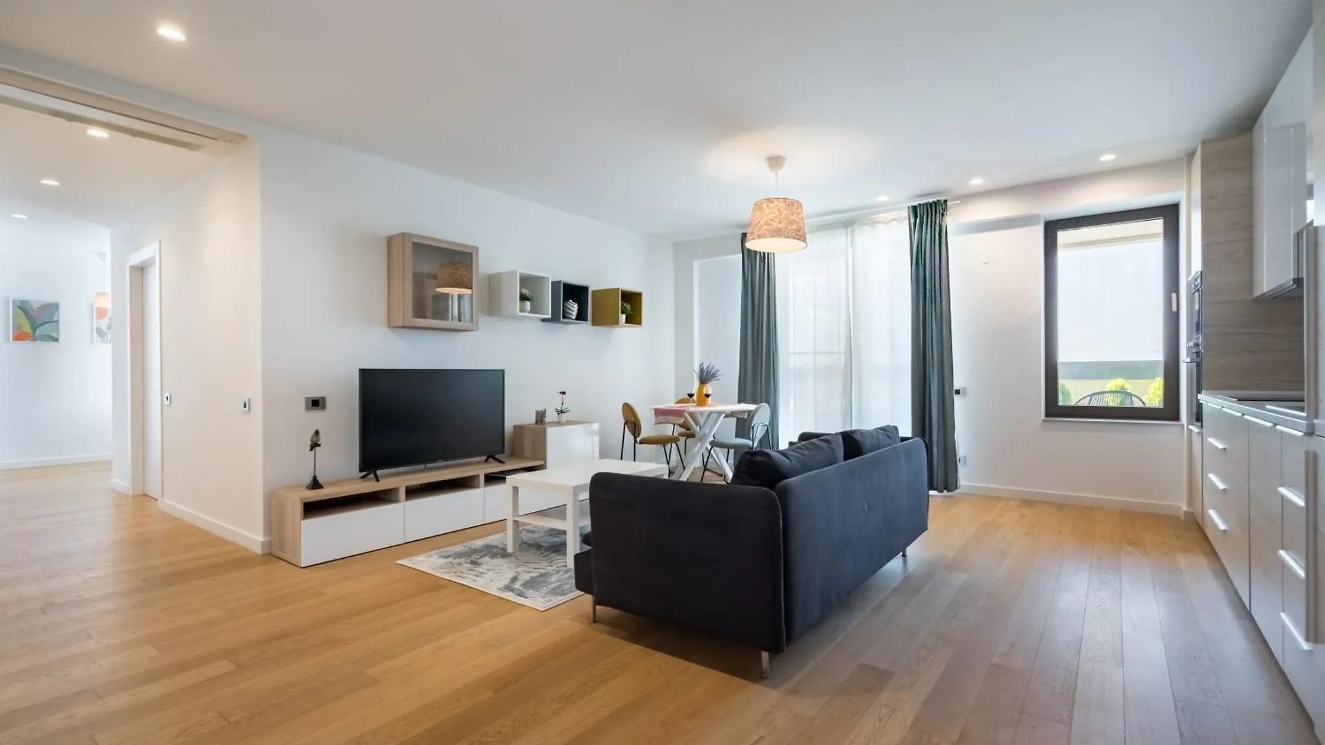 Luxury Apartment Near Promenada, 1Br Bucureşti