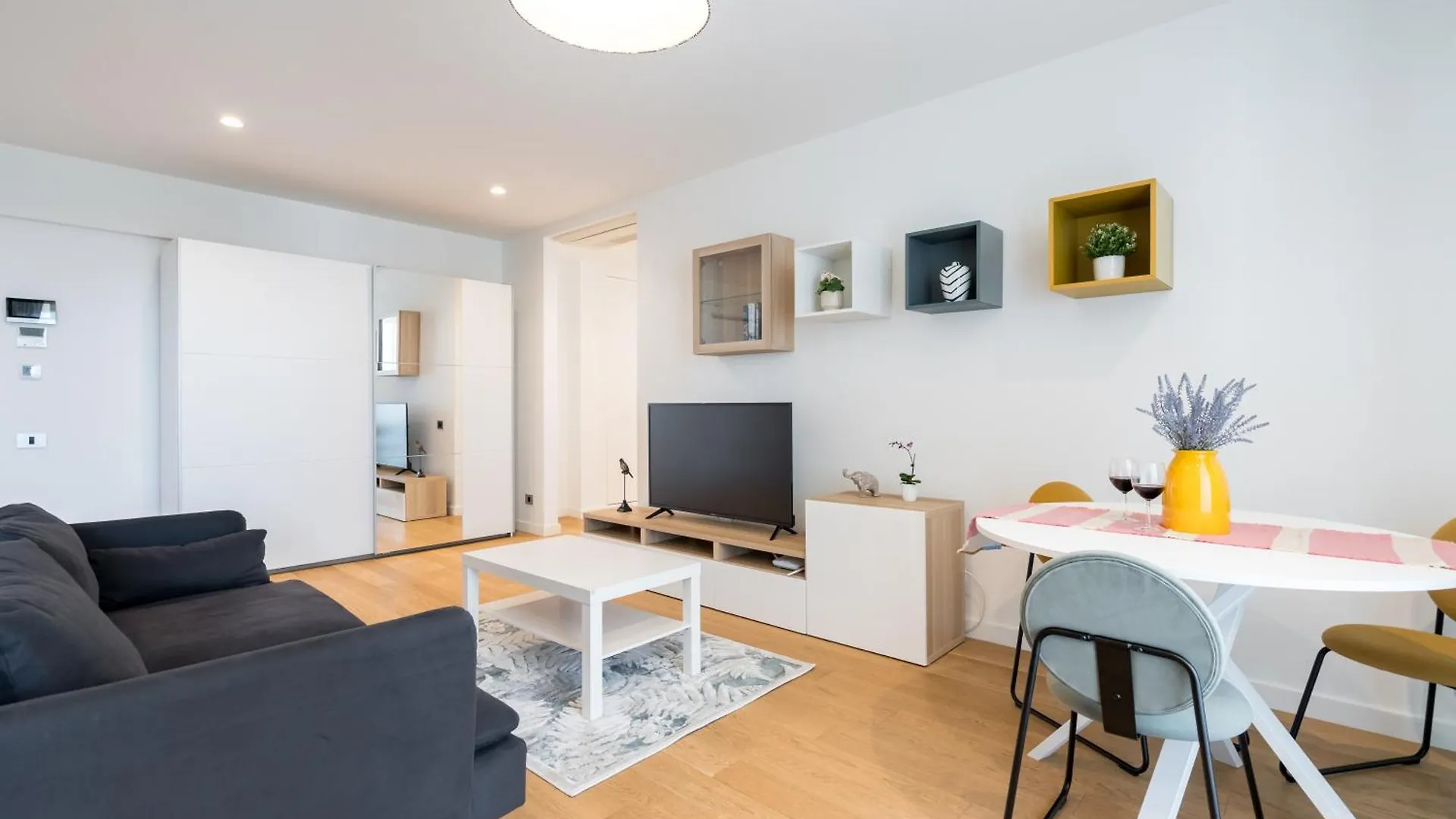 Luxury Apartment Near Promenada, 1Br Βουκουρέστι